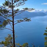 Mlodge - Luxury Mountain Retreat Near Sognefjord & Flam