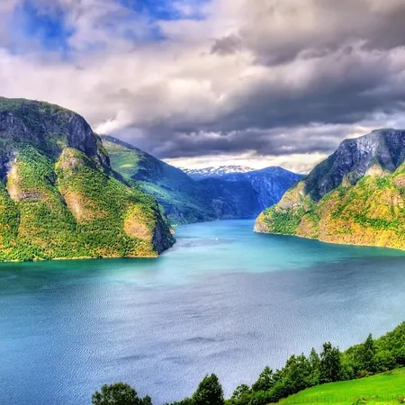Villa Mlodge - Luxury Mountain Retreat Near Sognefjord & Flam *