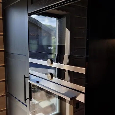 Mlodge - The Mountain *