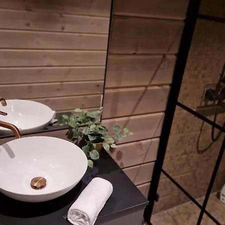 Mlodge - The Mountain *