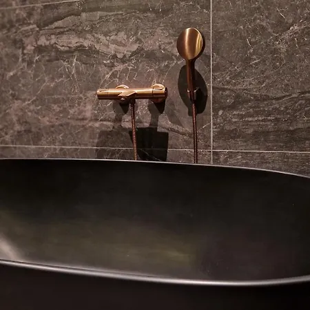 Mlodge - The Mountain *