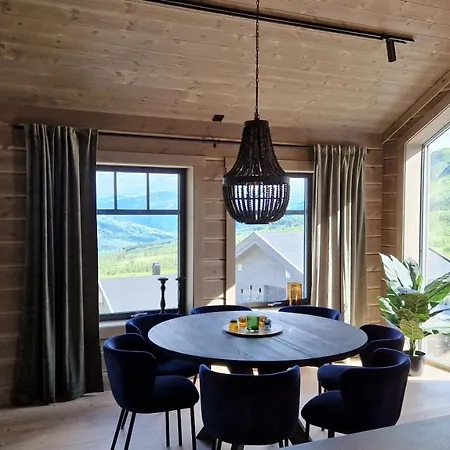 Mlodge - The Mountain Villa