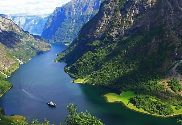Mlodge - Luxury Mountain Retreat Near Sognefjord & Flam *